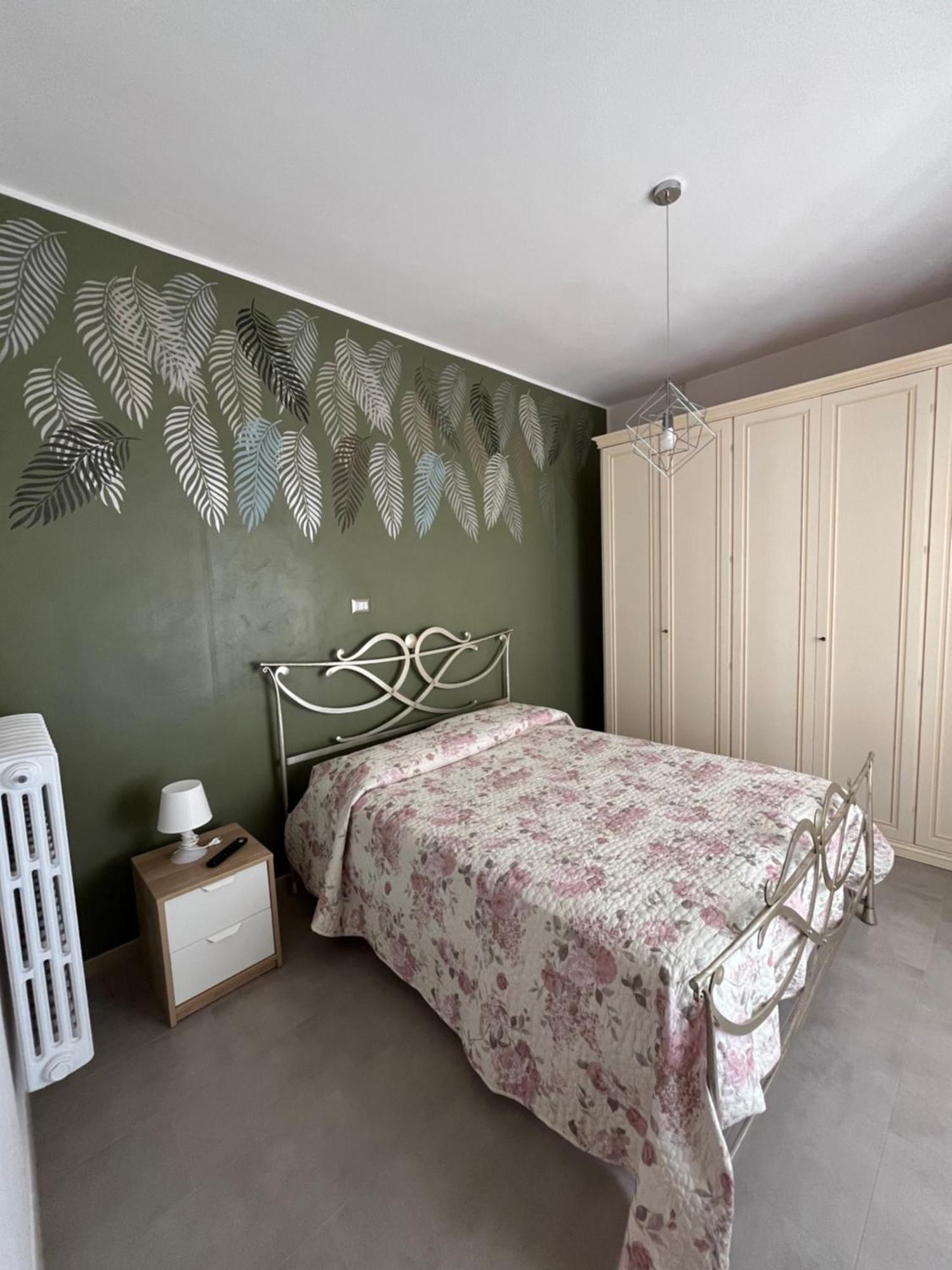 Bouganville Casa Vacanza Ambiente Climatizzato Con Wi Fi Pineto Exterior foto