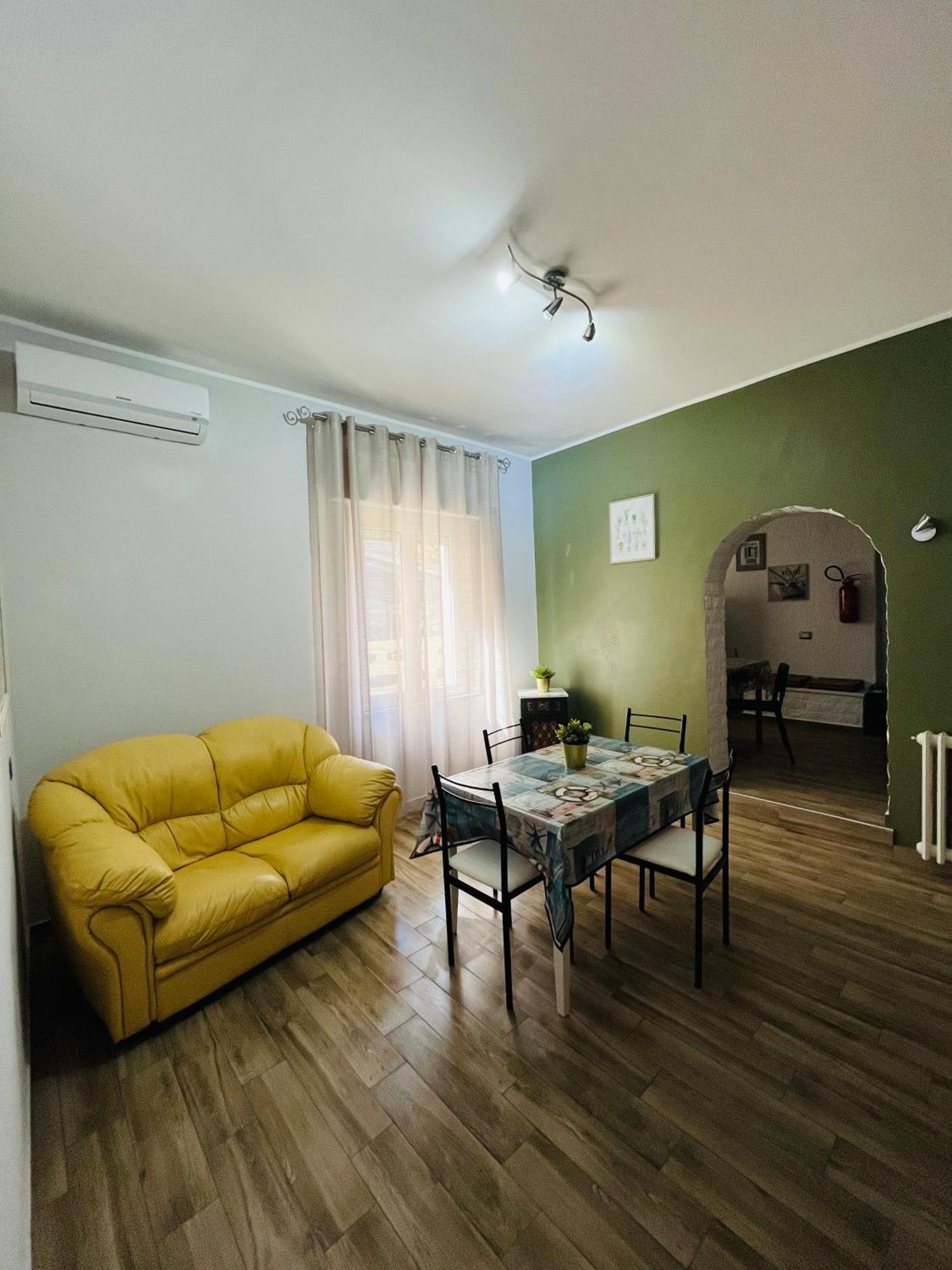 Bouganville Casa Vacanza Ambiente Climatizzato Con Wi Fi Pineto Exterior foto